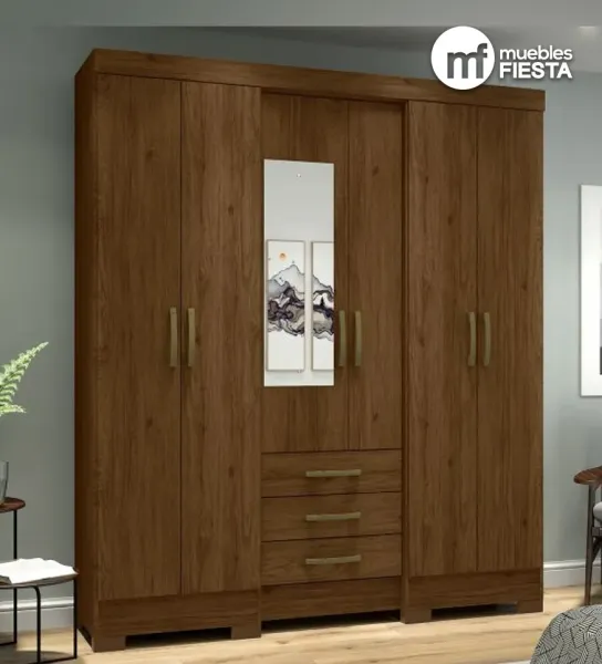 Closet Ruano